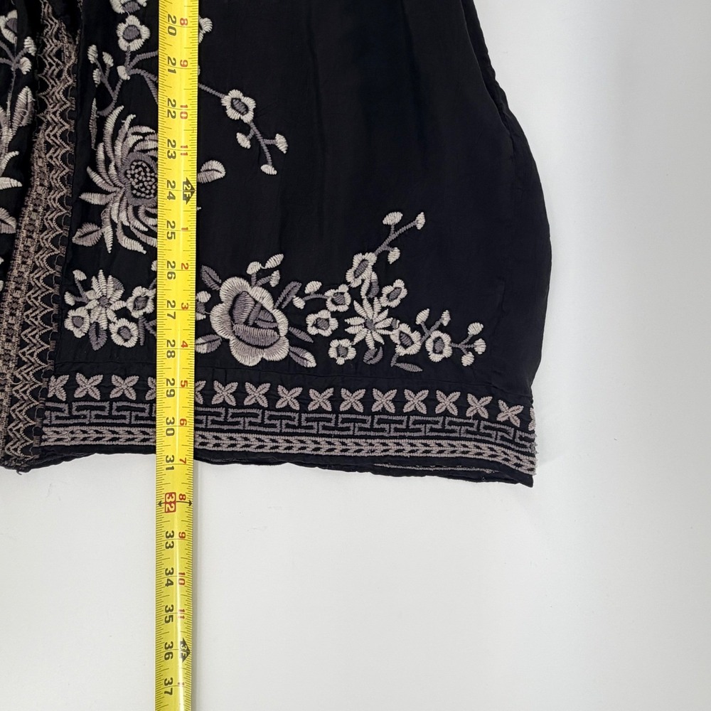 Johnny Was Embroidered Floral Okinawa Kimono Top Size S Boho Black White - Picture 6 of 7